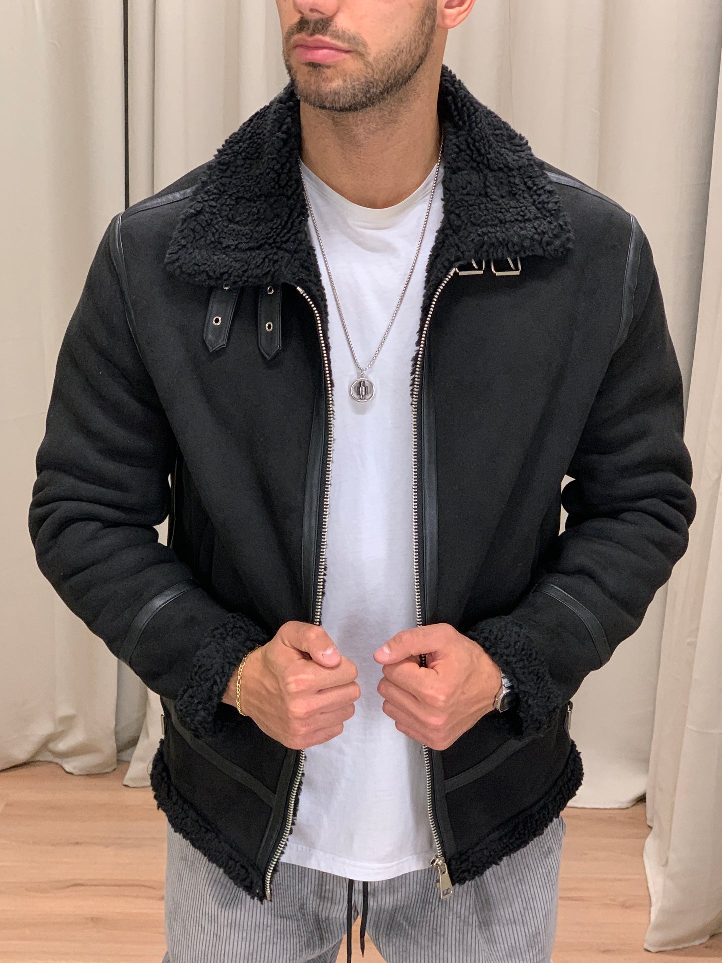 Giubbotto Biker Effetto Montone con Zip col. Nero