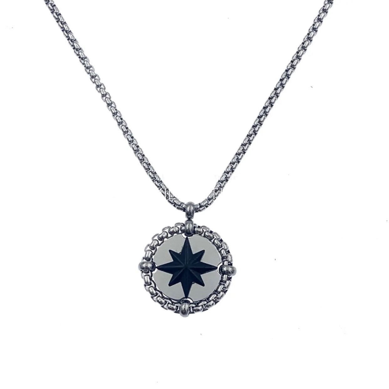 Collana con Pendente Circle Rosa dei Venti in Acciaio Inossidabile col. Silver