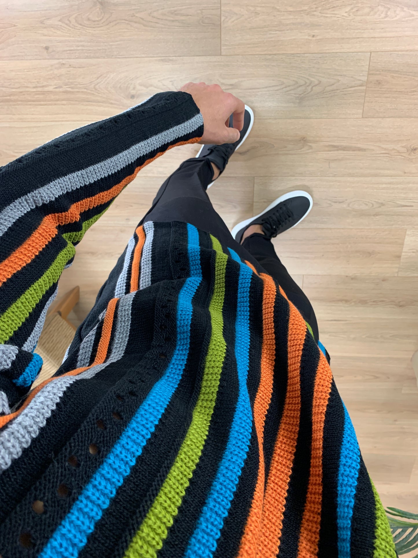 Maglioncino Traforato a Righe multicolor col. Nero