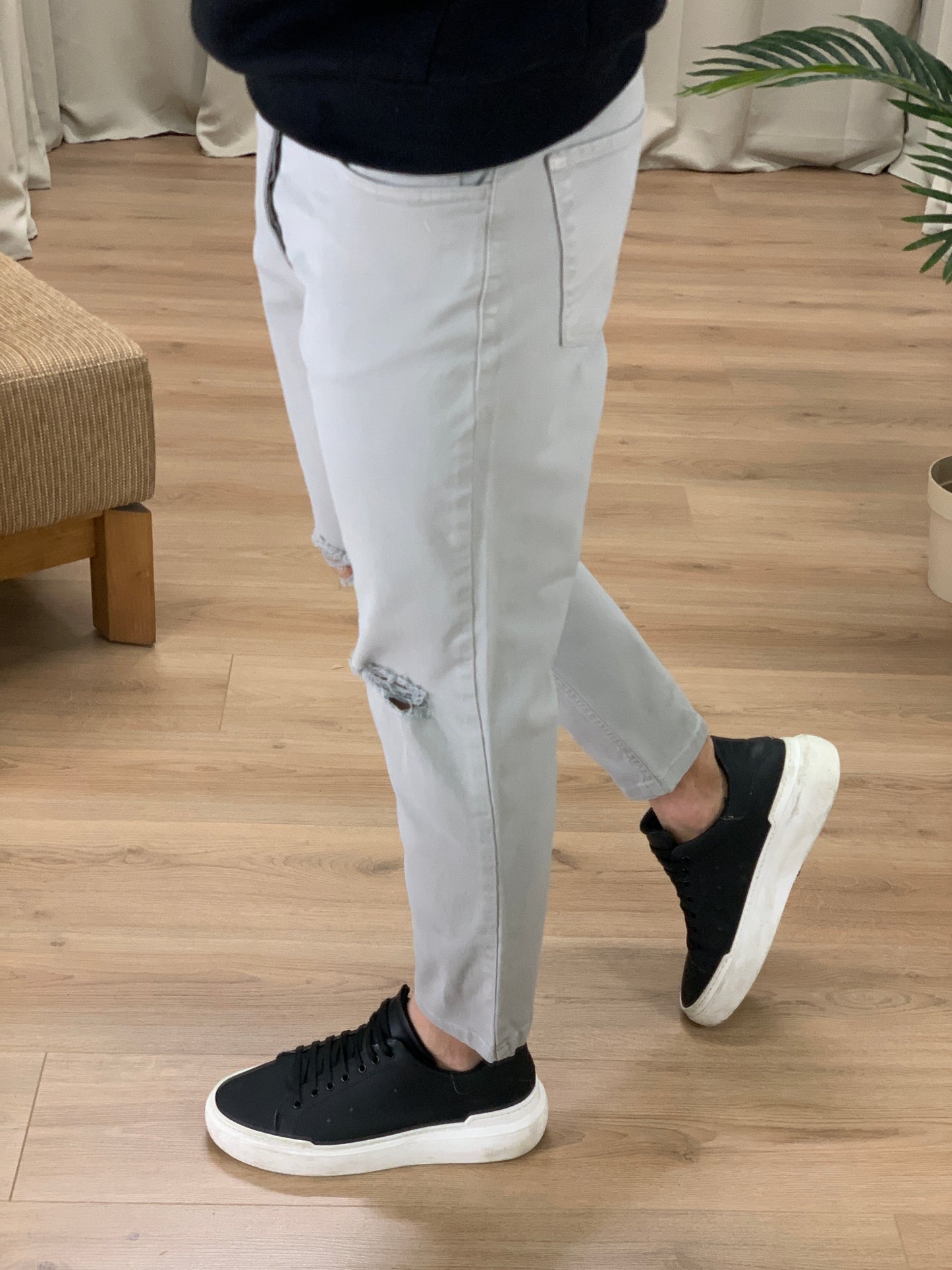 Jeans Sinergy con Tagli al Ginocchio Regular Slim col. Grigio