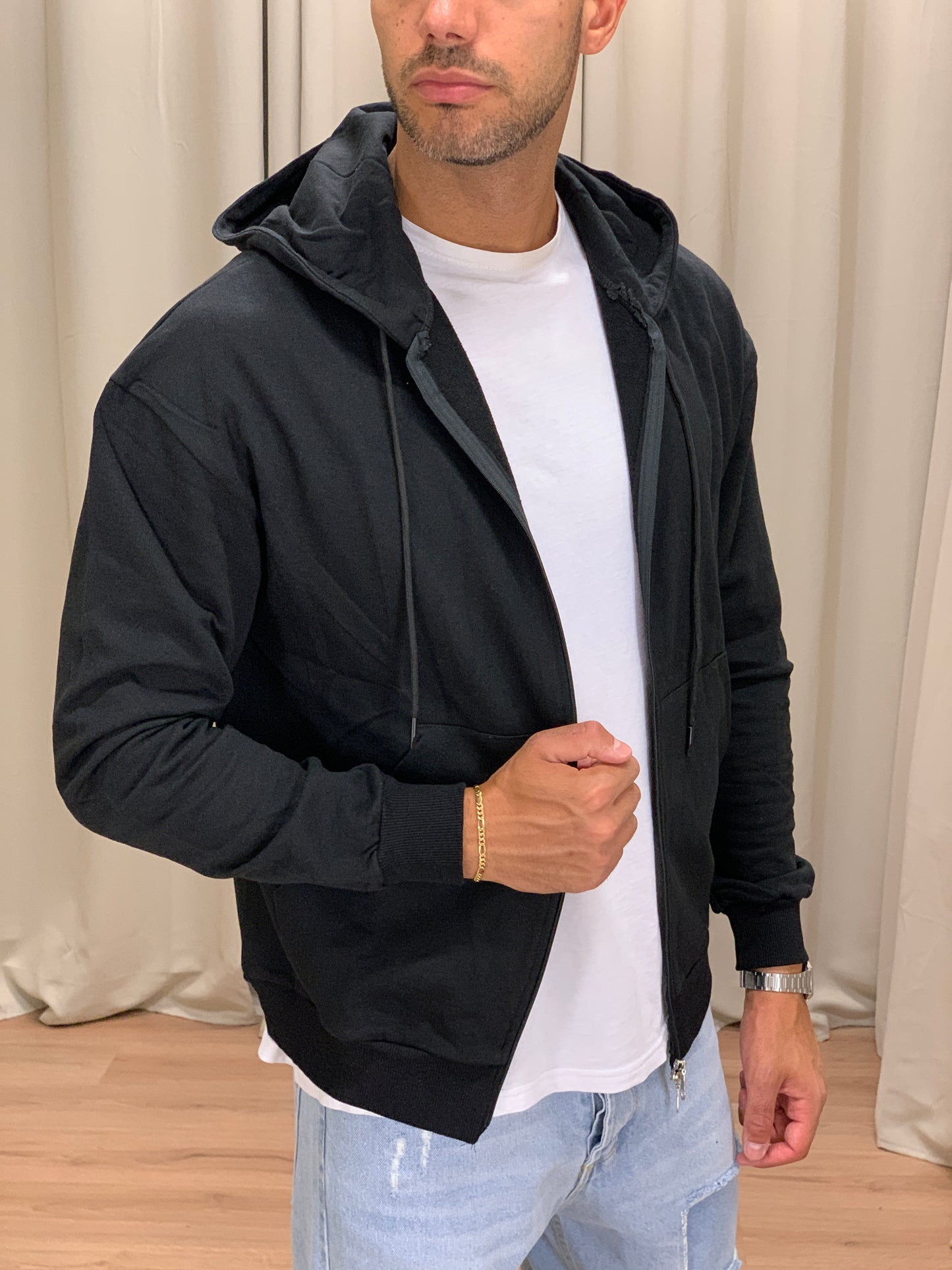 Felpa Rocky con Cappuccio e Zip col. Nero