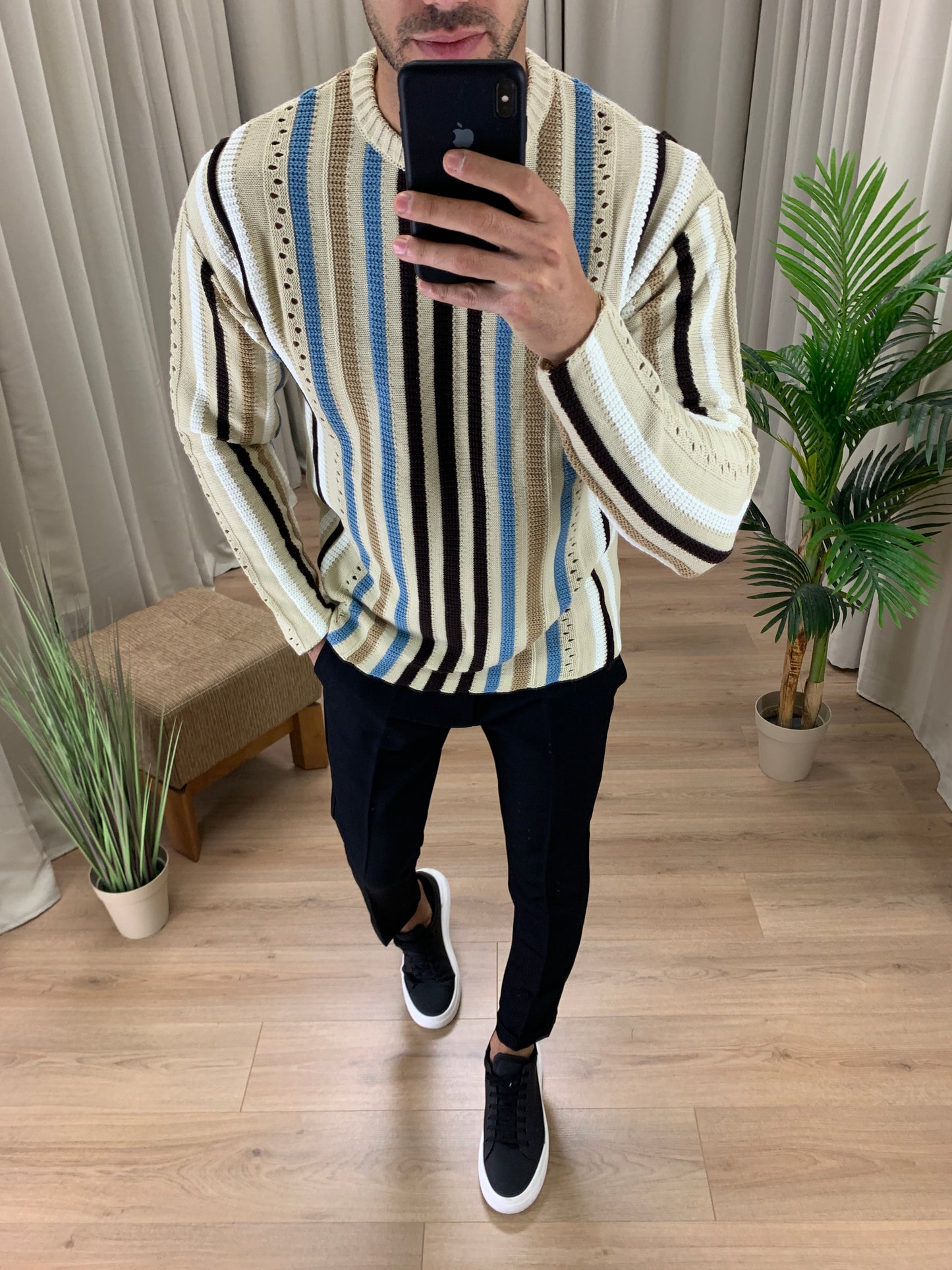 Maglioncino Traforato a Righe multicolor col. Beige