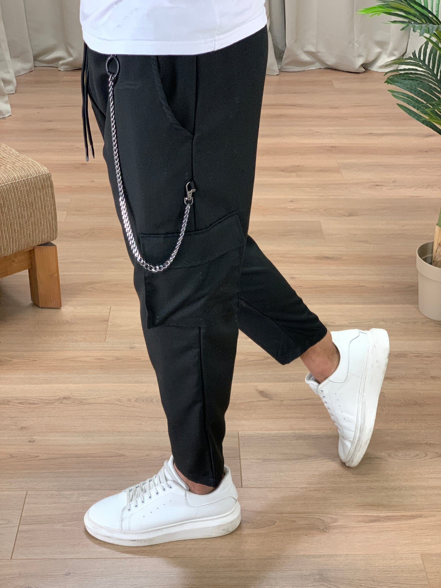 Pantalone Cargo Santana con Catena col. Nero