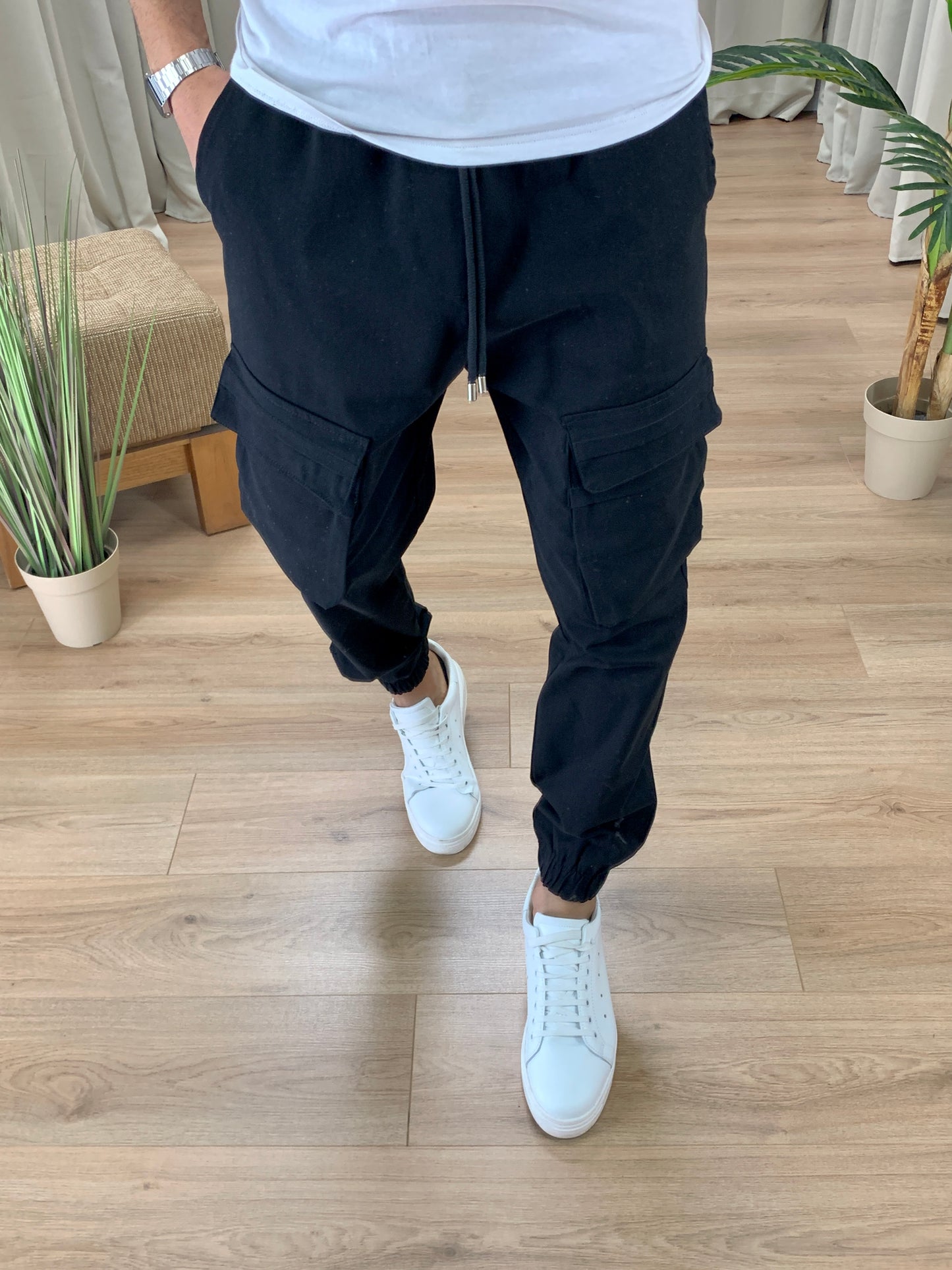 Pantalone Cargo Musiala con Tasconi Frontali col. Nero
