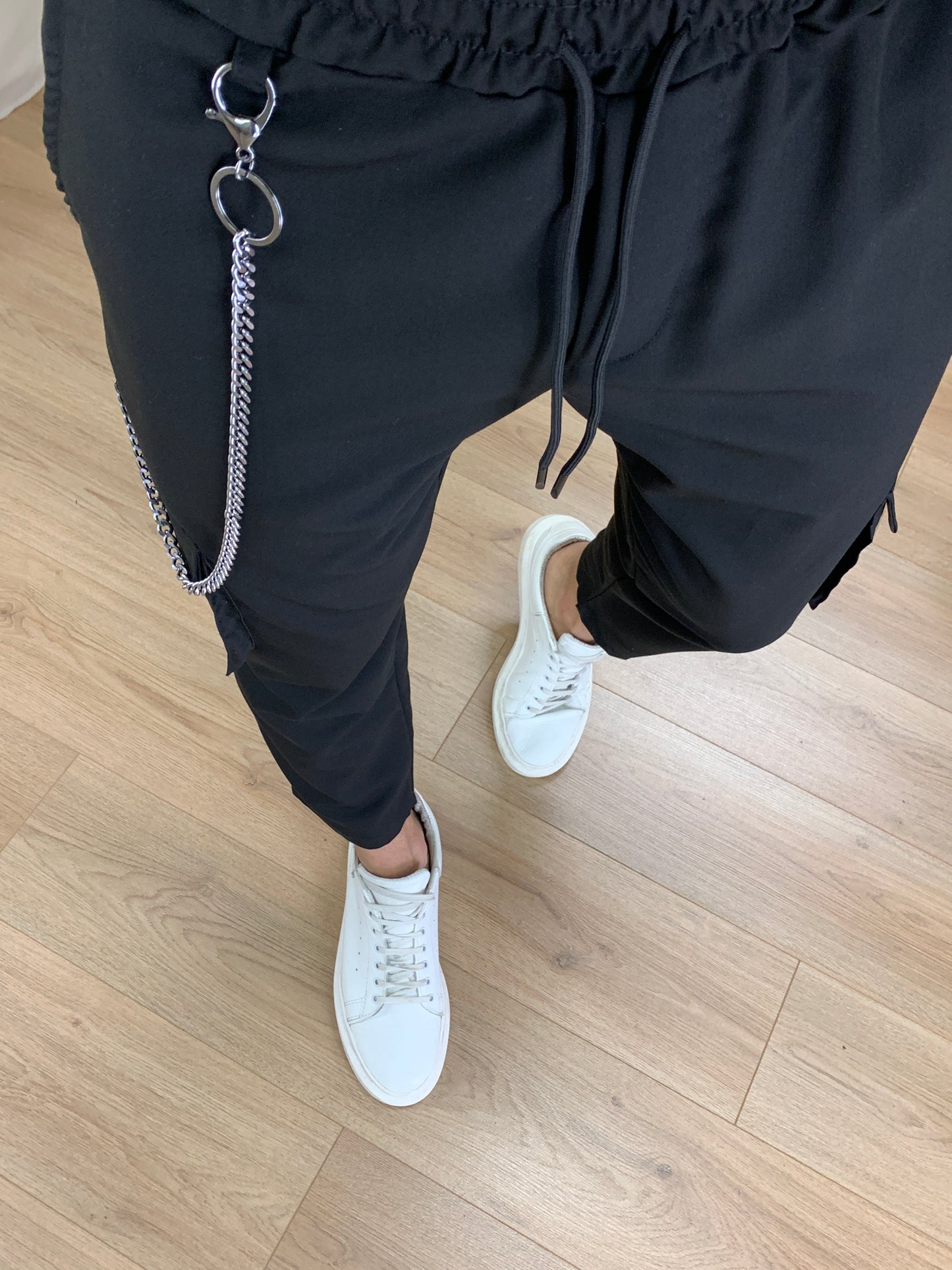 Pantalone Cargo Santana con Catena col. Nero