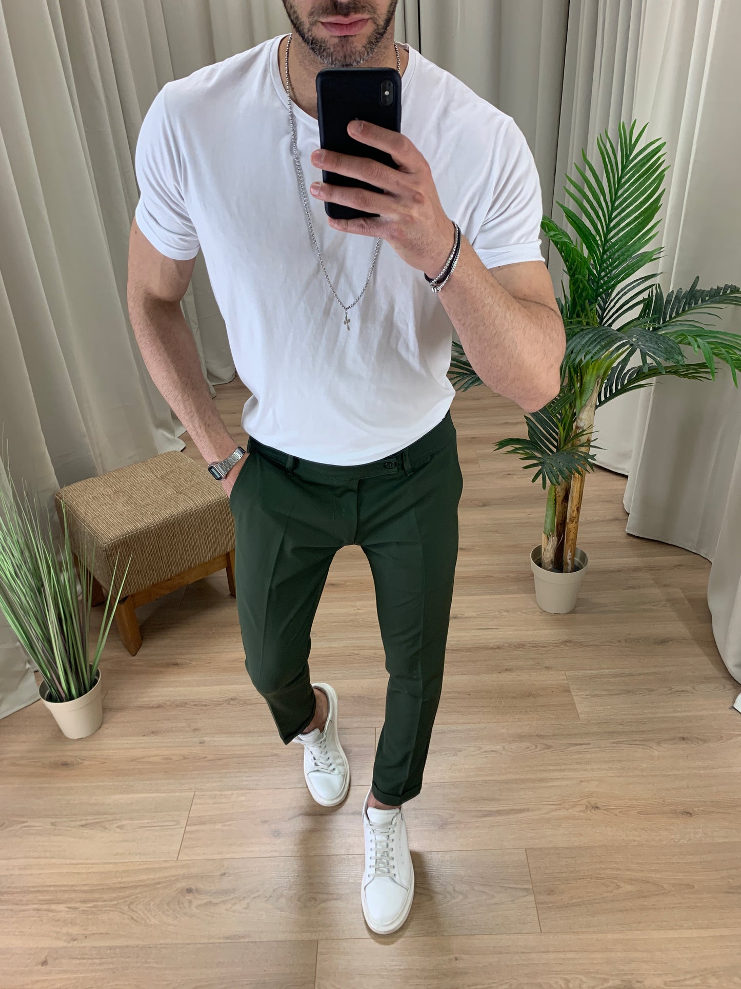 Pantalone Valencia con risvolto col. Verde Militare
