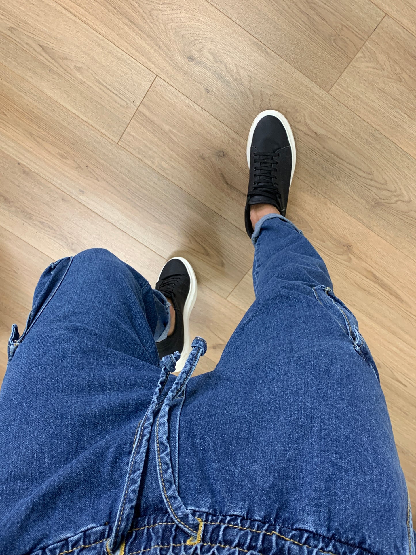 Jeans Vinicius Cargo con elastico in vita col. Denim
