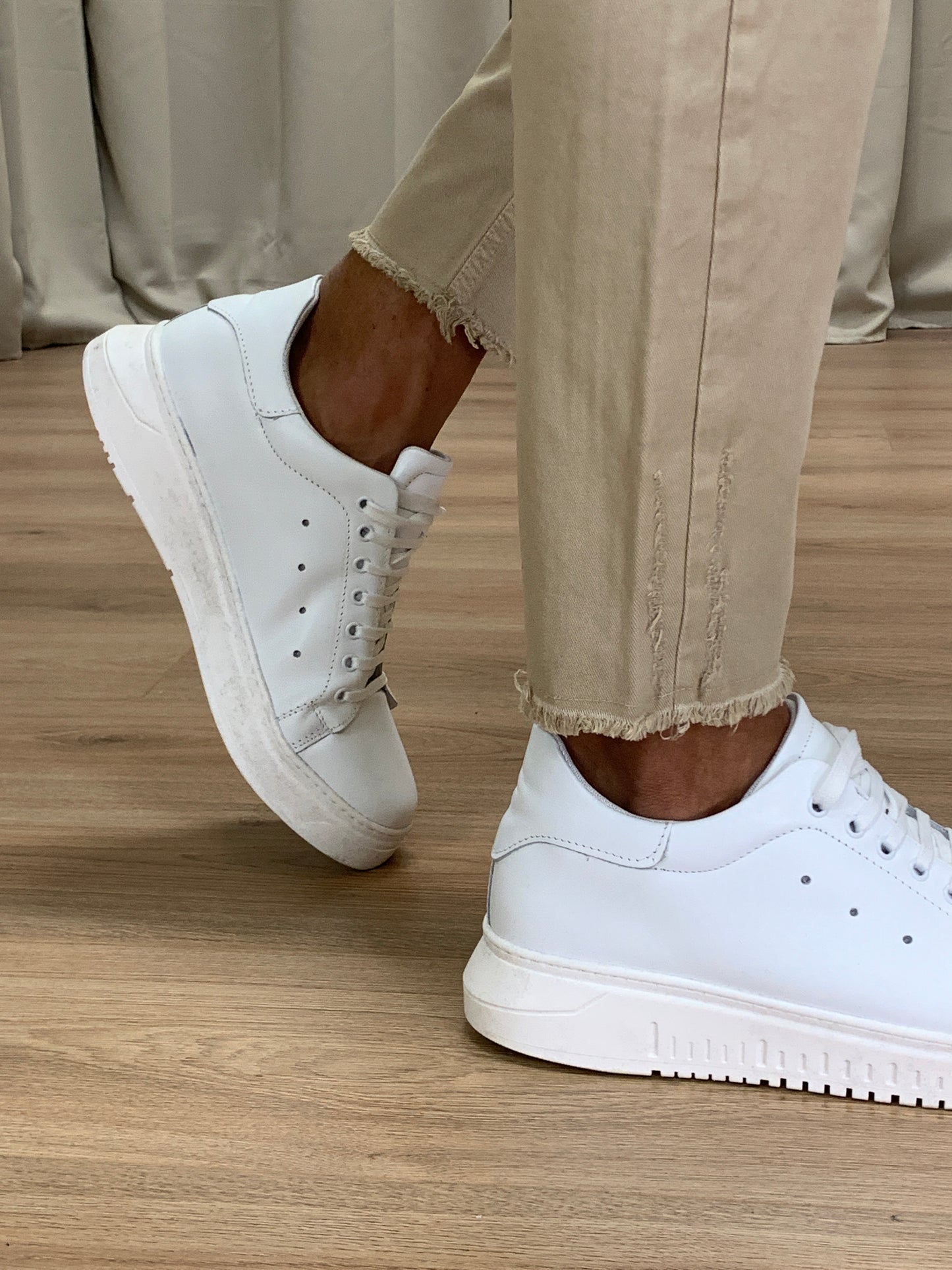 Jeans Mendes Sfrangiato alla Caviglia col. Beige