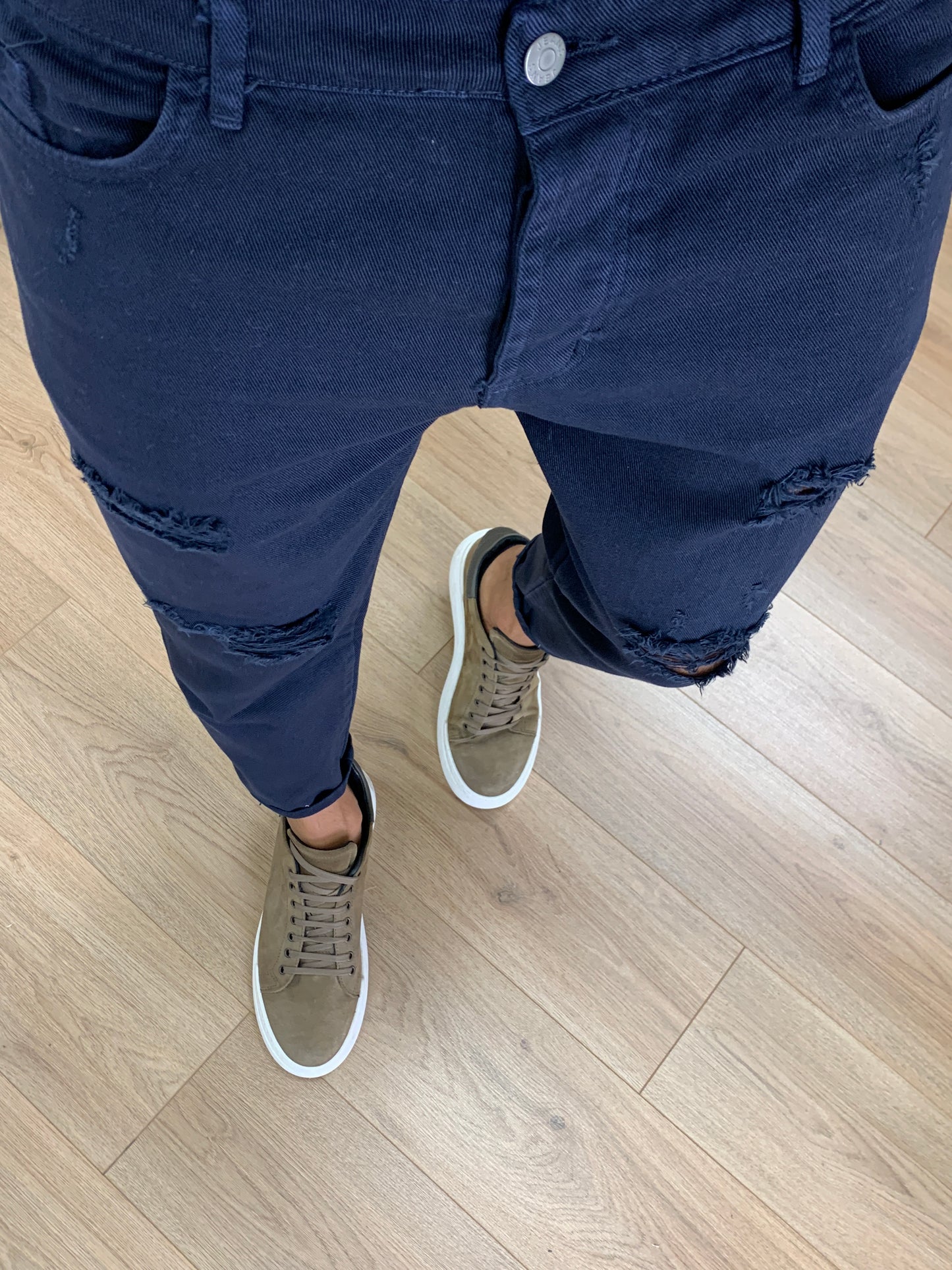 Jeans Tom con rotture Regular Fit col. Blu