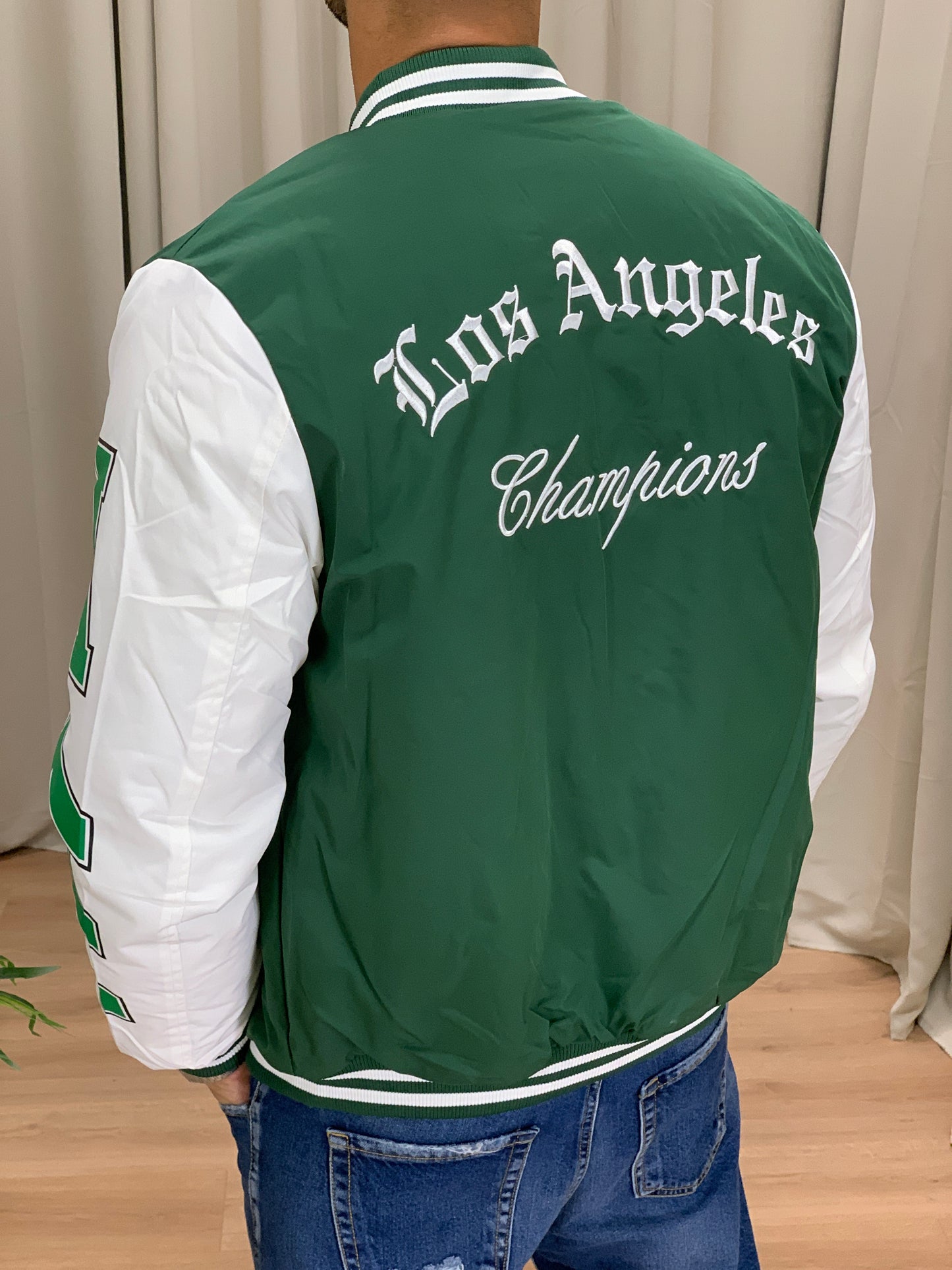 Bomber College Los Angeles New Division col. Verde