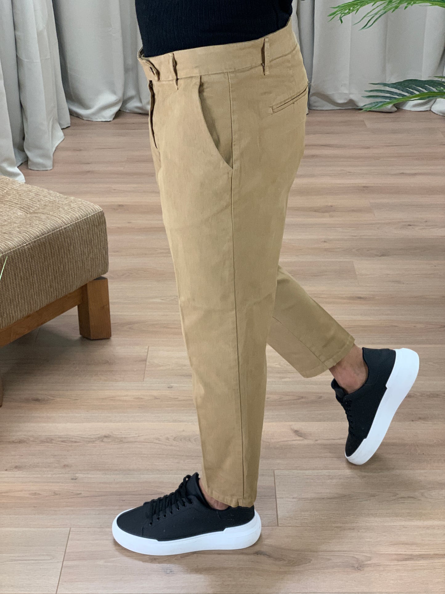 Jeans/Pantalone Tracker regular-slim col. Cammello