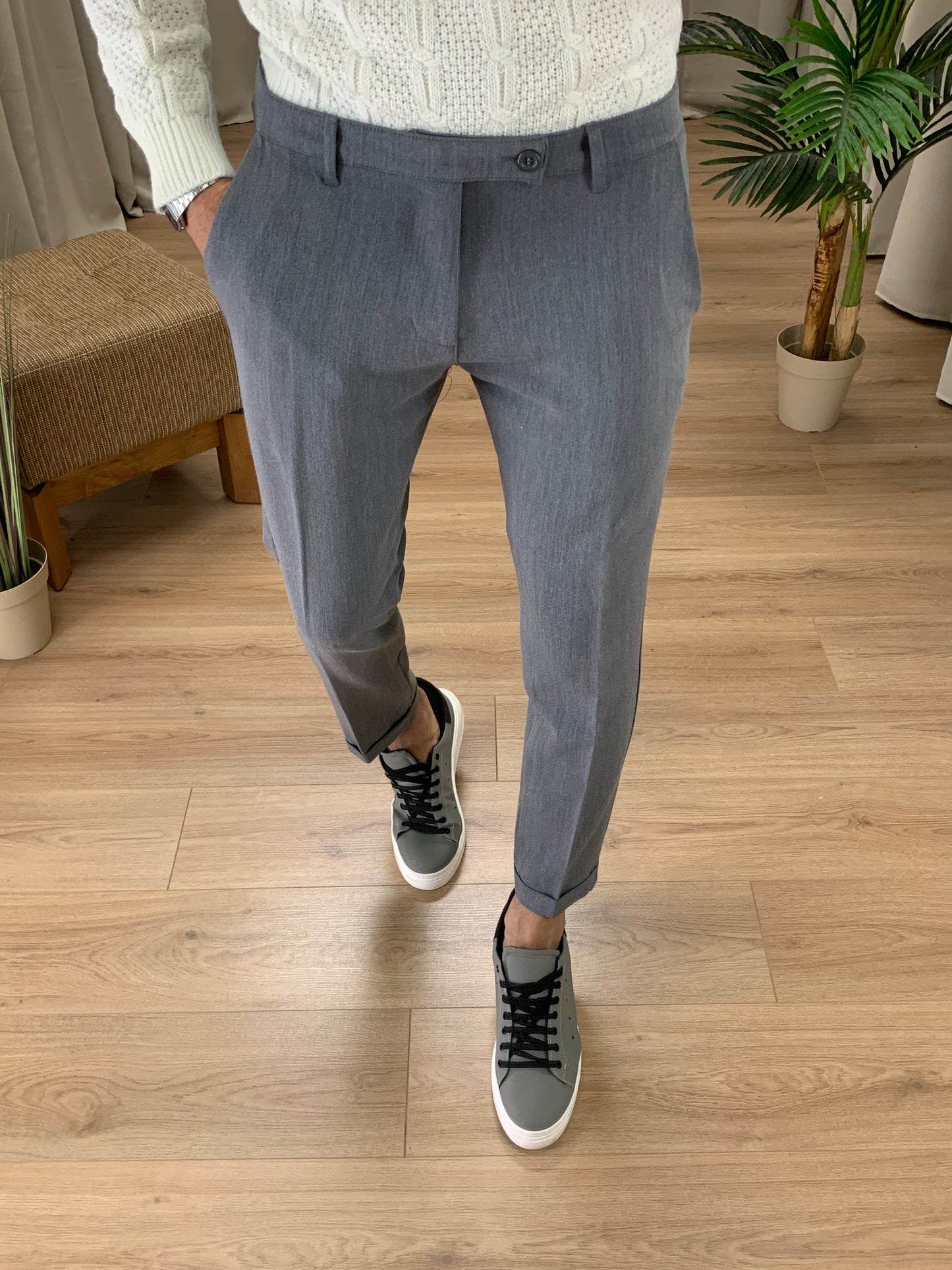Pantalone Amsterdam con risvolto col. Grigio