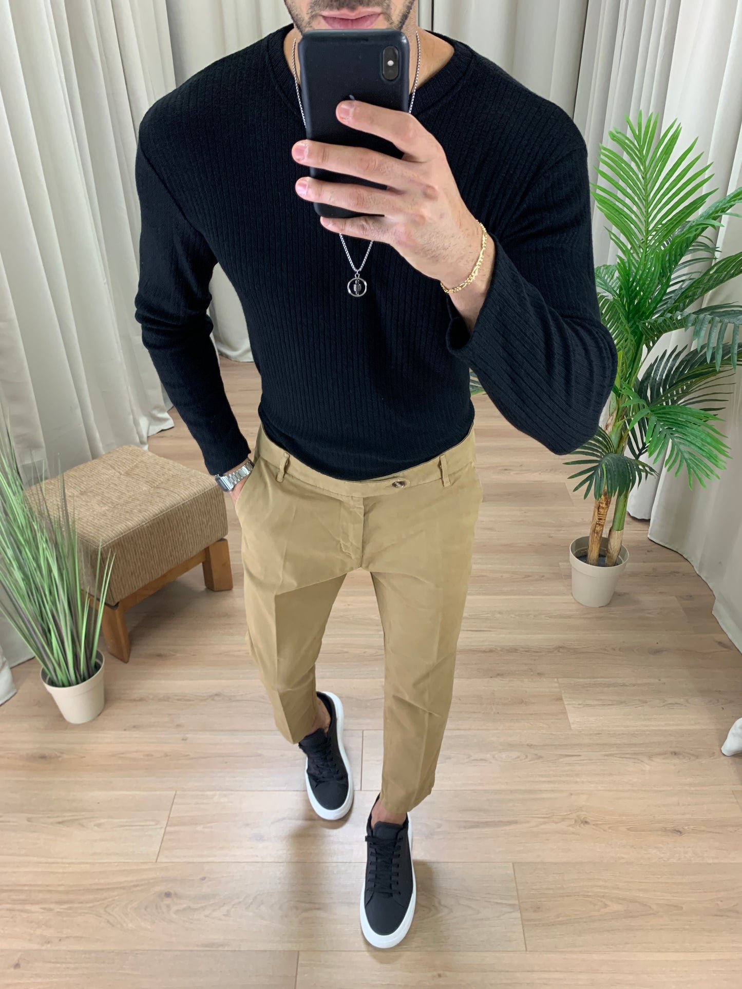 Pullover in Maglia a Costine col. Nero