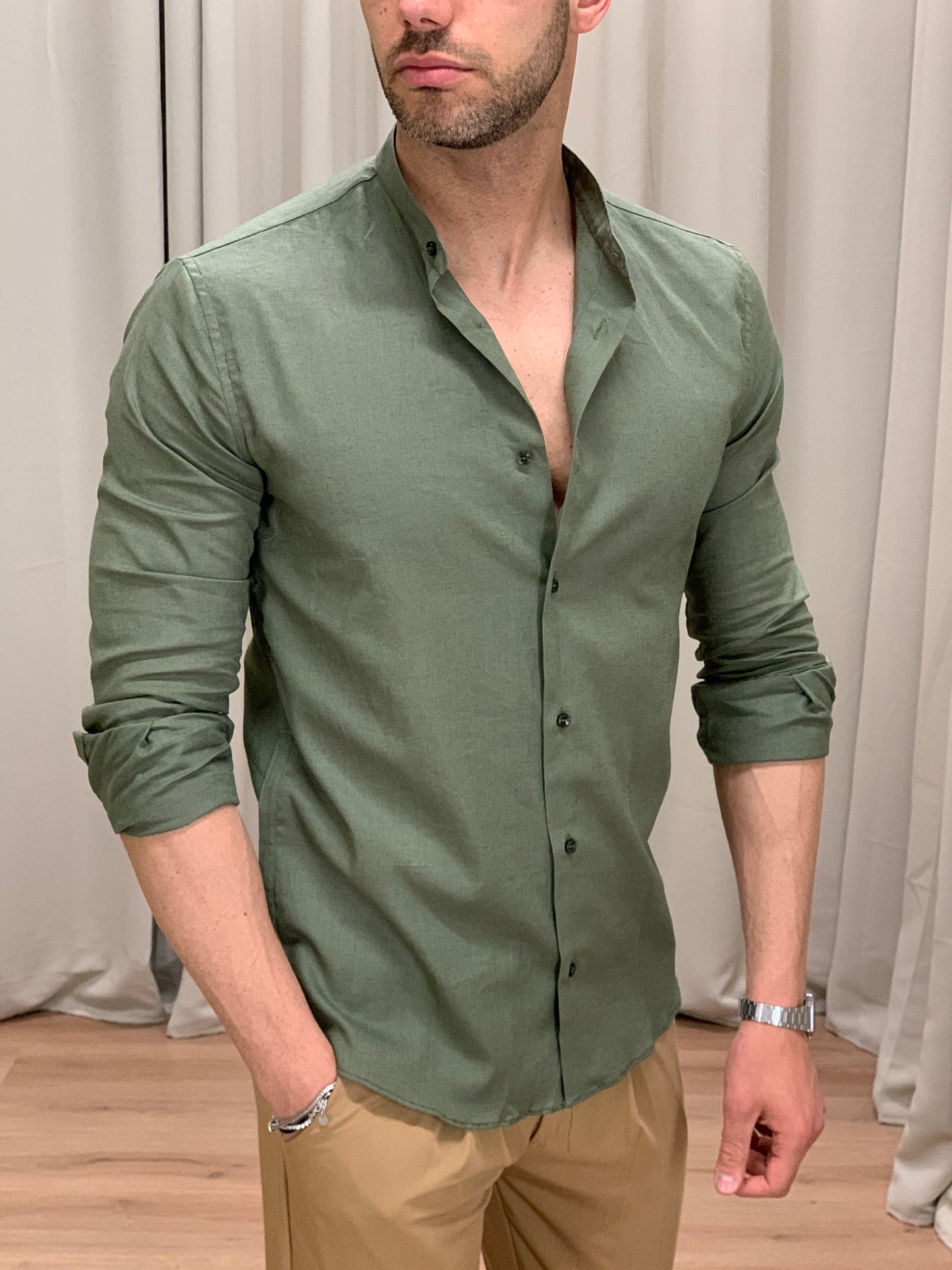 Camicia Santorini in Lino alla coreana col. Verde Militare