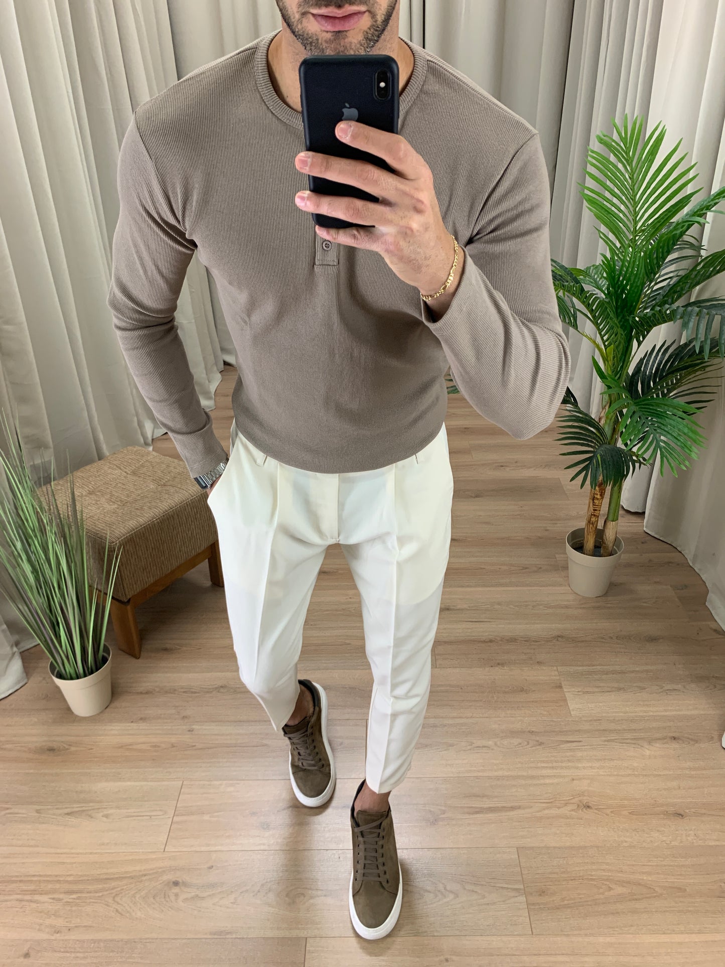 Maglia scollo Serafino con micro Costine col. Tortora