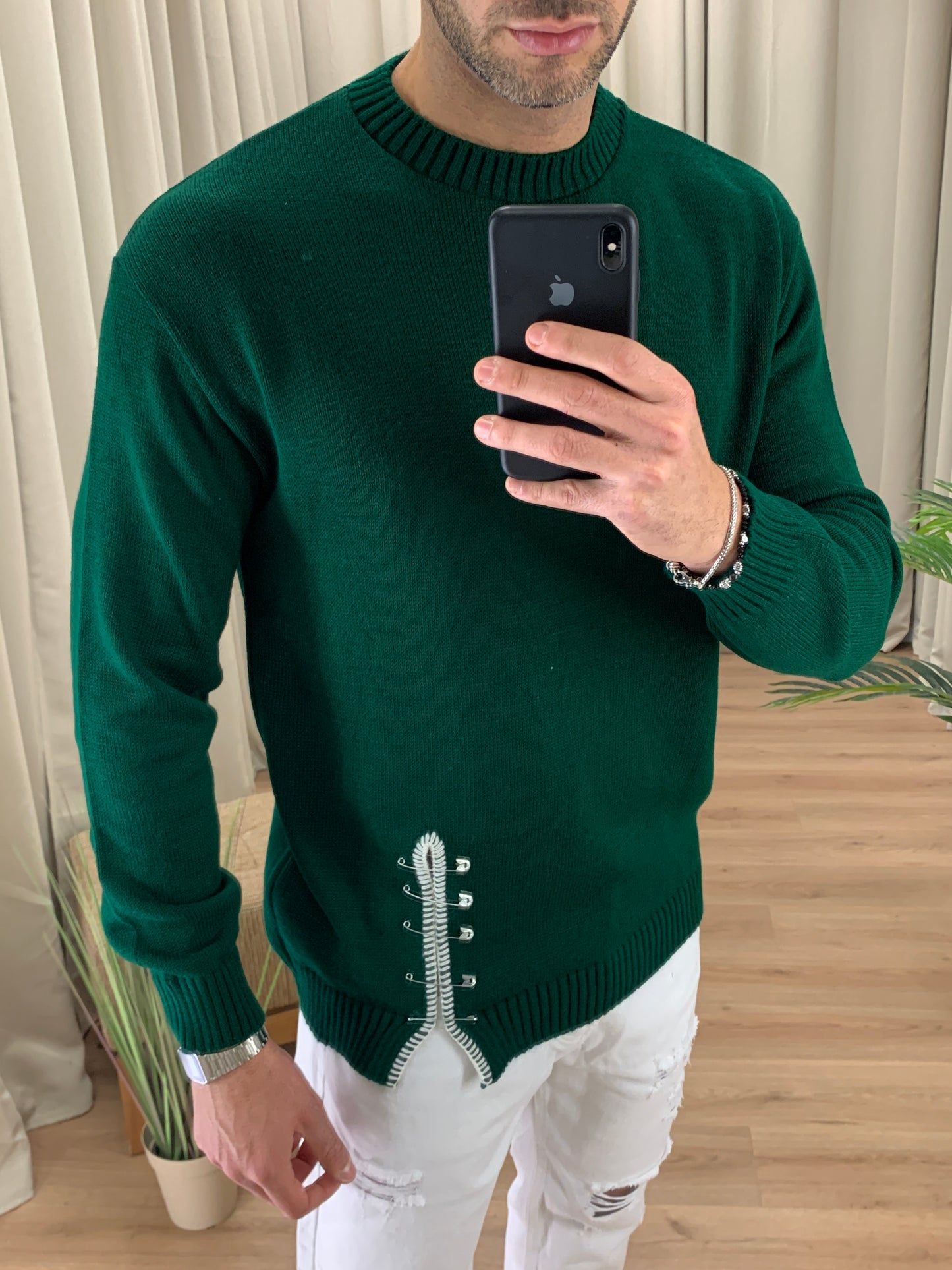 Maglioncino con Taglio chiusura a Spille col. Verde
