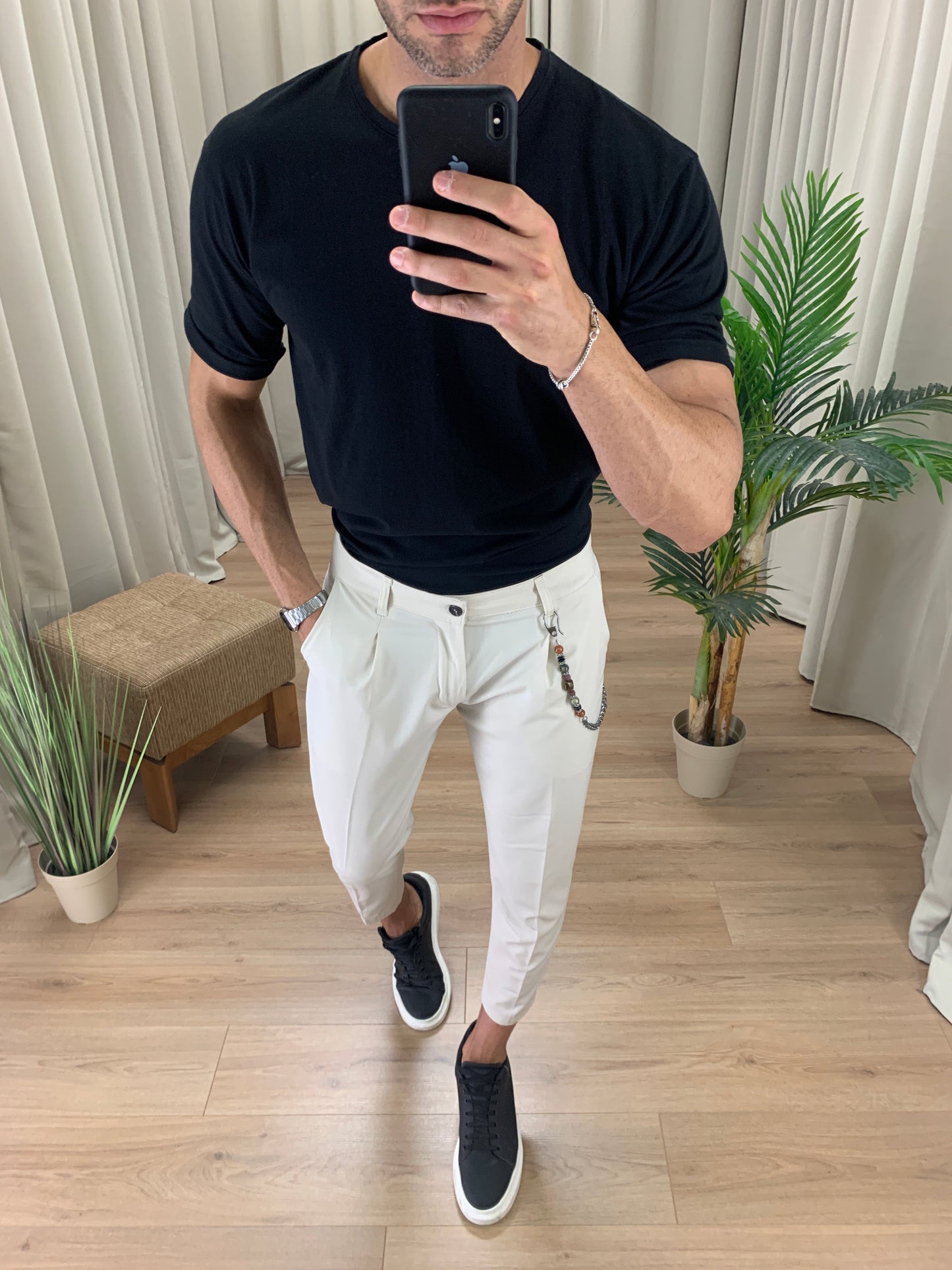 Pantalone Madrid con pinces e Catena col. Beige