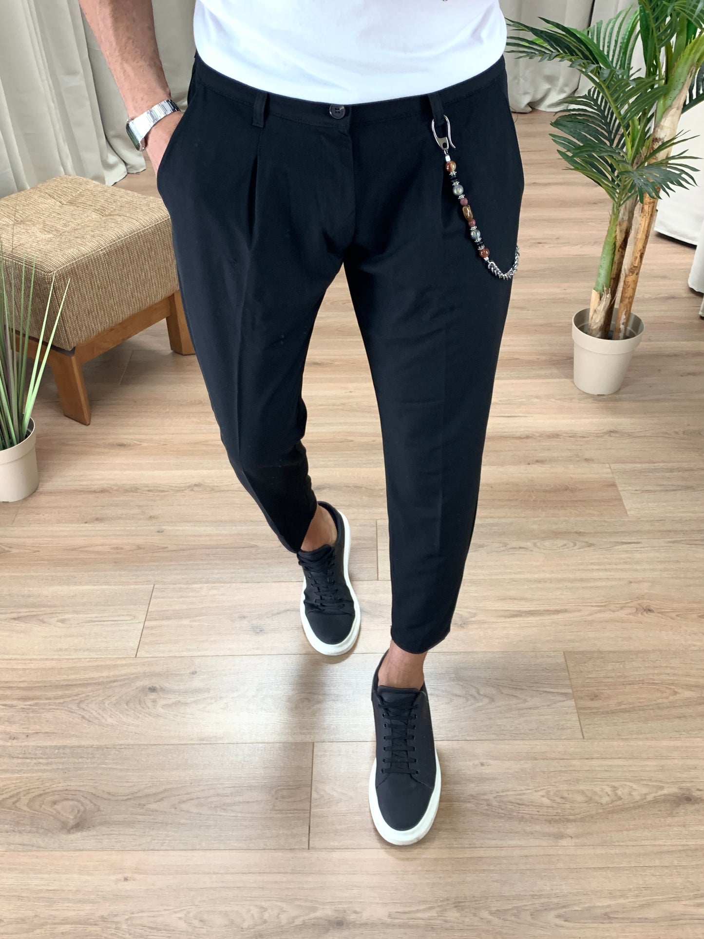 Pantalone Madrid con pinces e Catena col. Nero