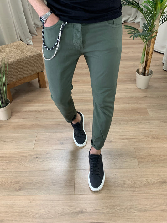 Jeans Peter Basic con catena col. Verde Militare