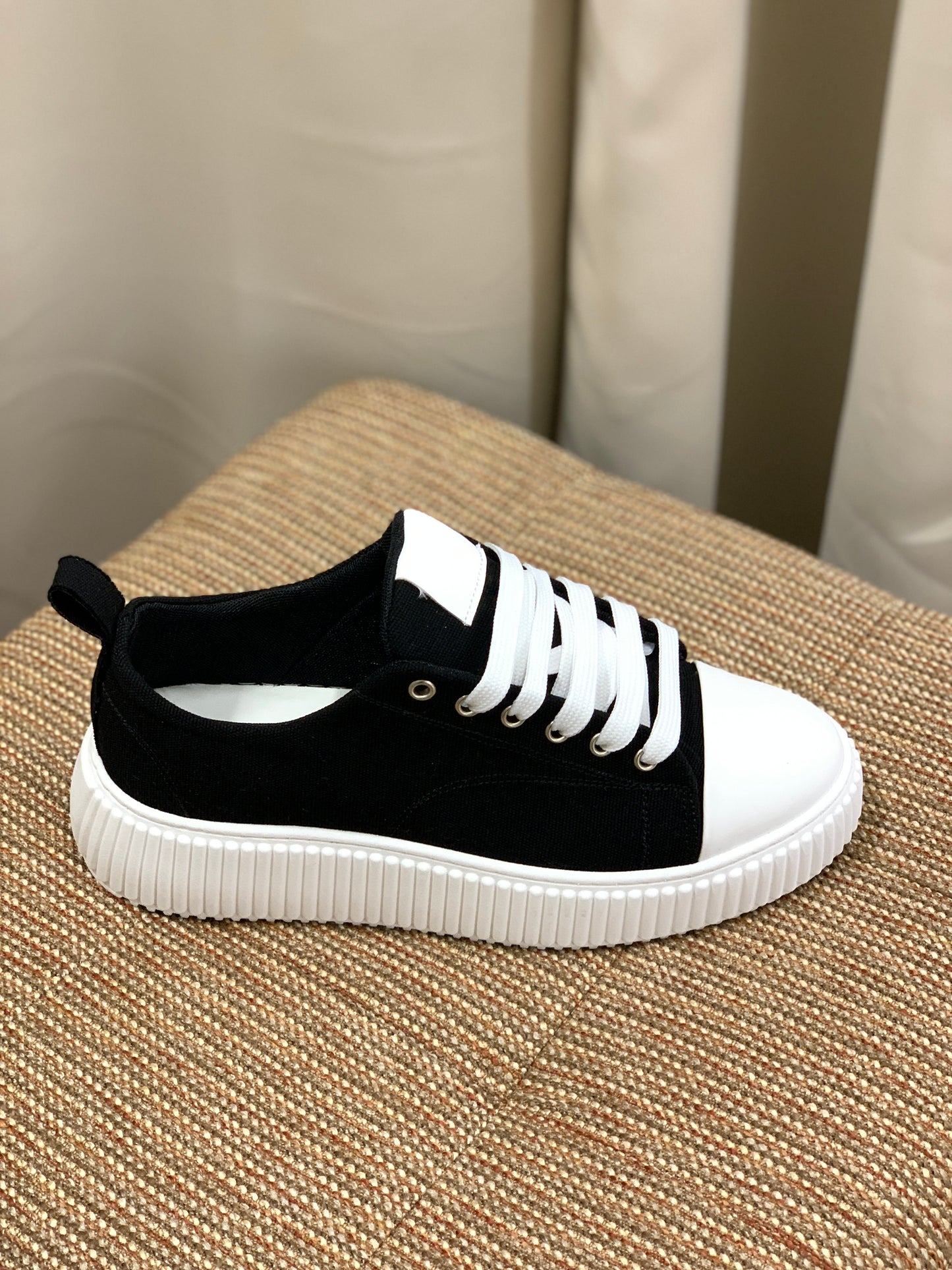 Sneakers Canvas in tessuto col. Nero