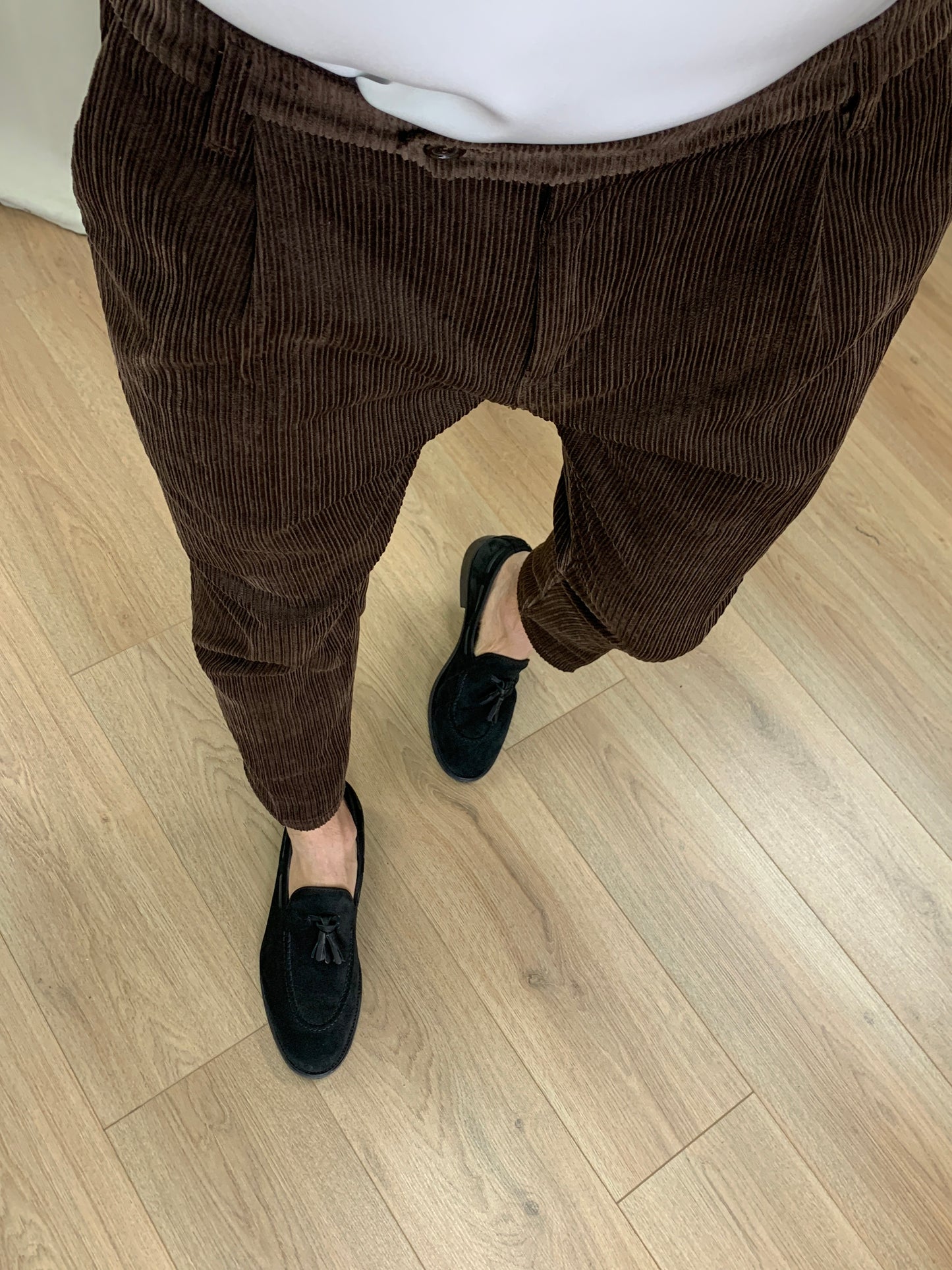 Pantalone velluto a Costa larga col. Marrone