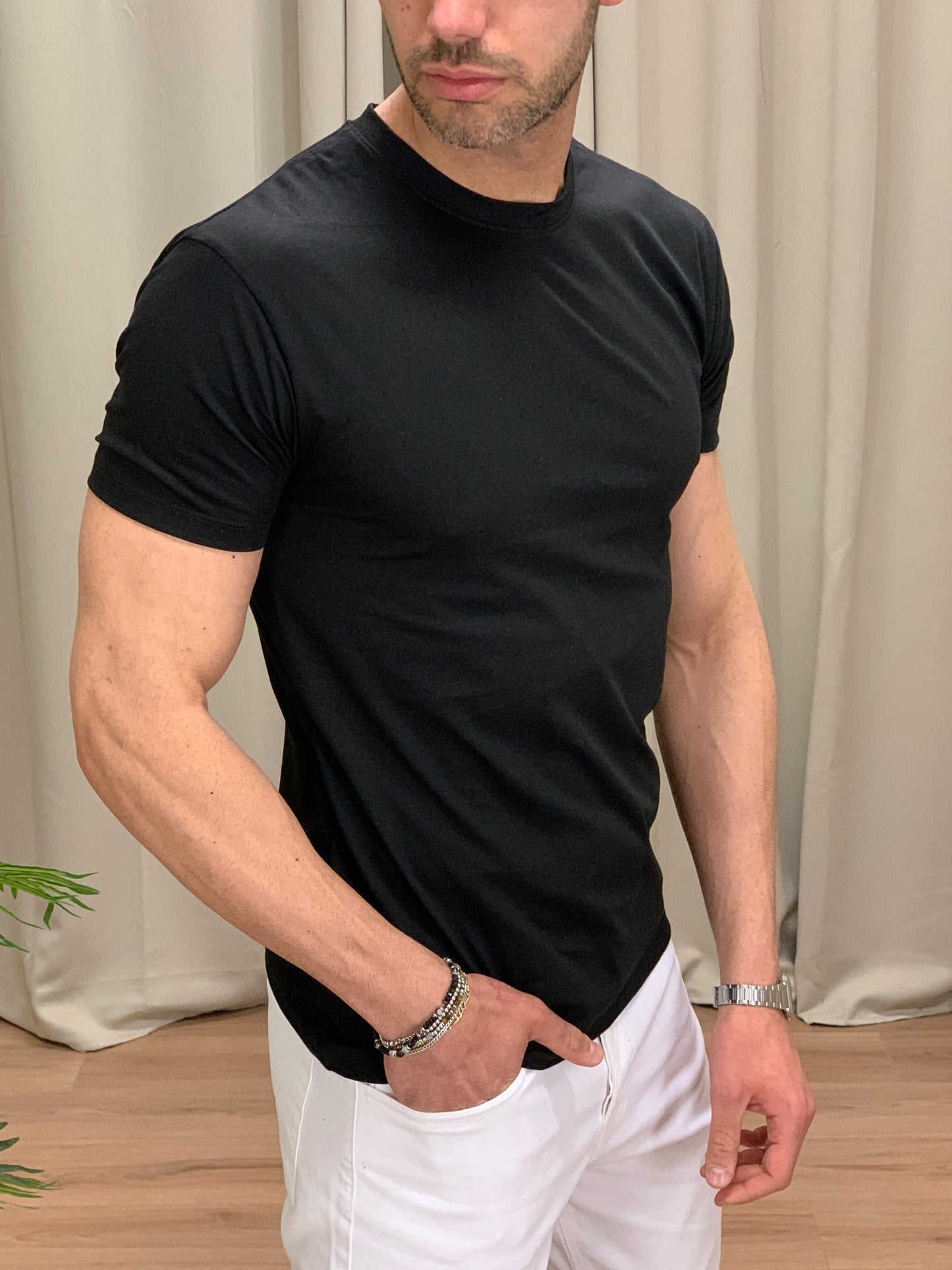 T-shirt Basic in Filo di Scozia col. Nero