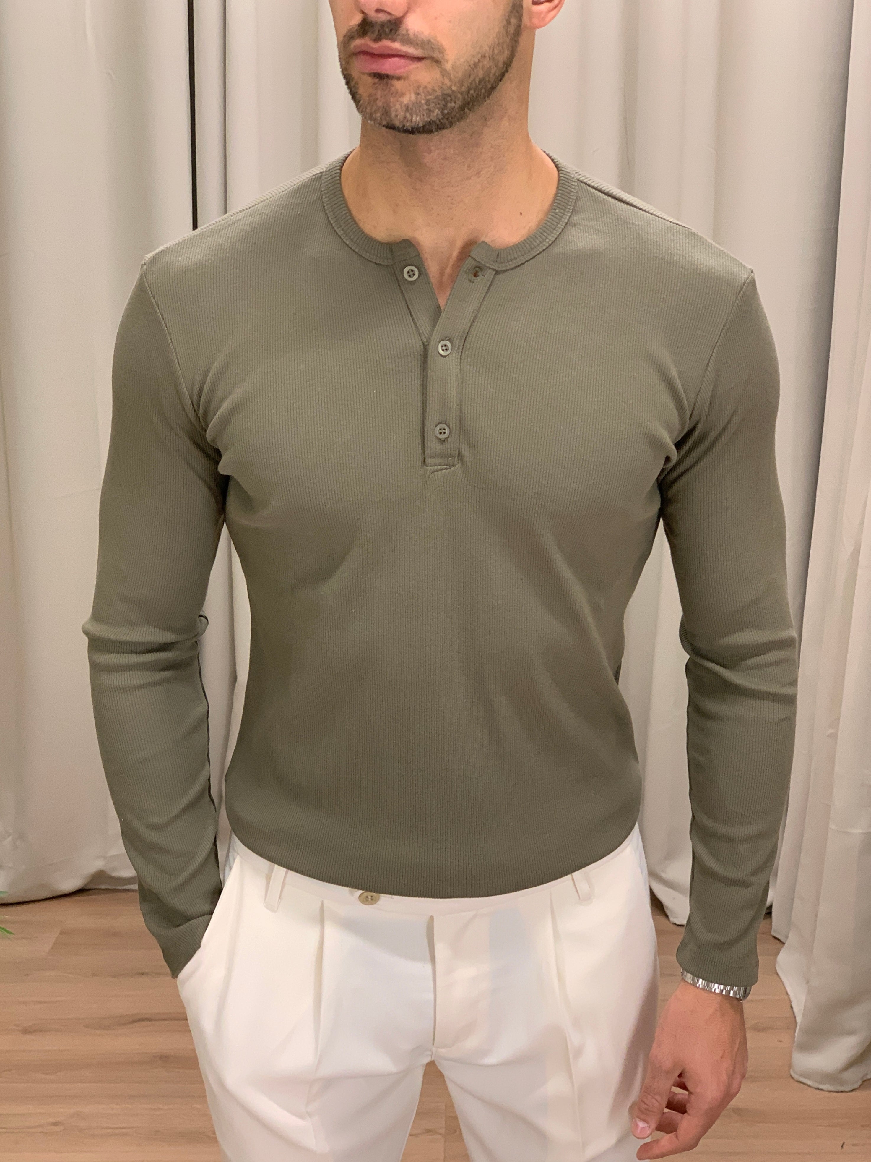 Maglia scollo Serafino con micro Costine col. Verde Militare Animostore