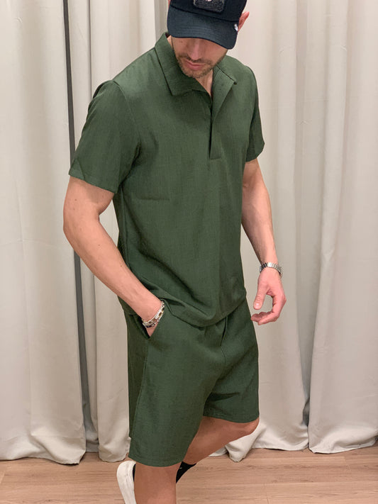 Completo 1402 Bermuda + Camicia col. Verde Militare