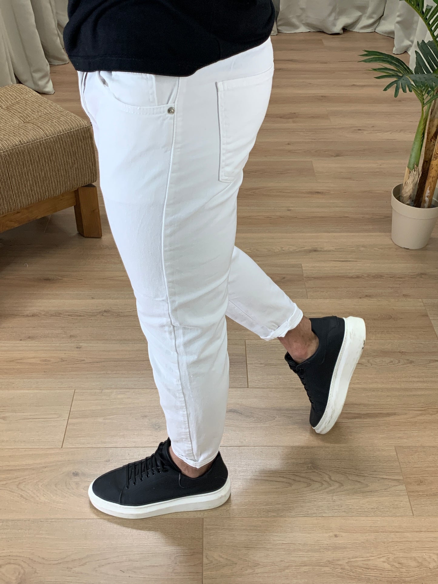 Jeans Peter Basic con catena col. Bianco