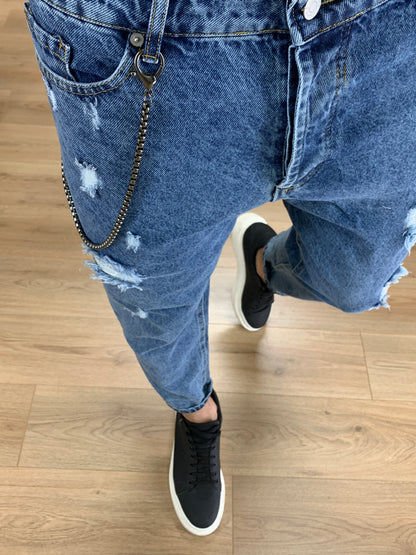 Jeans Aragon con rotture e catena col. Denim