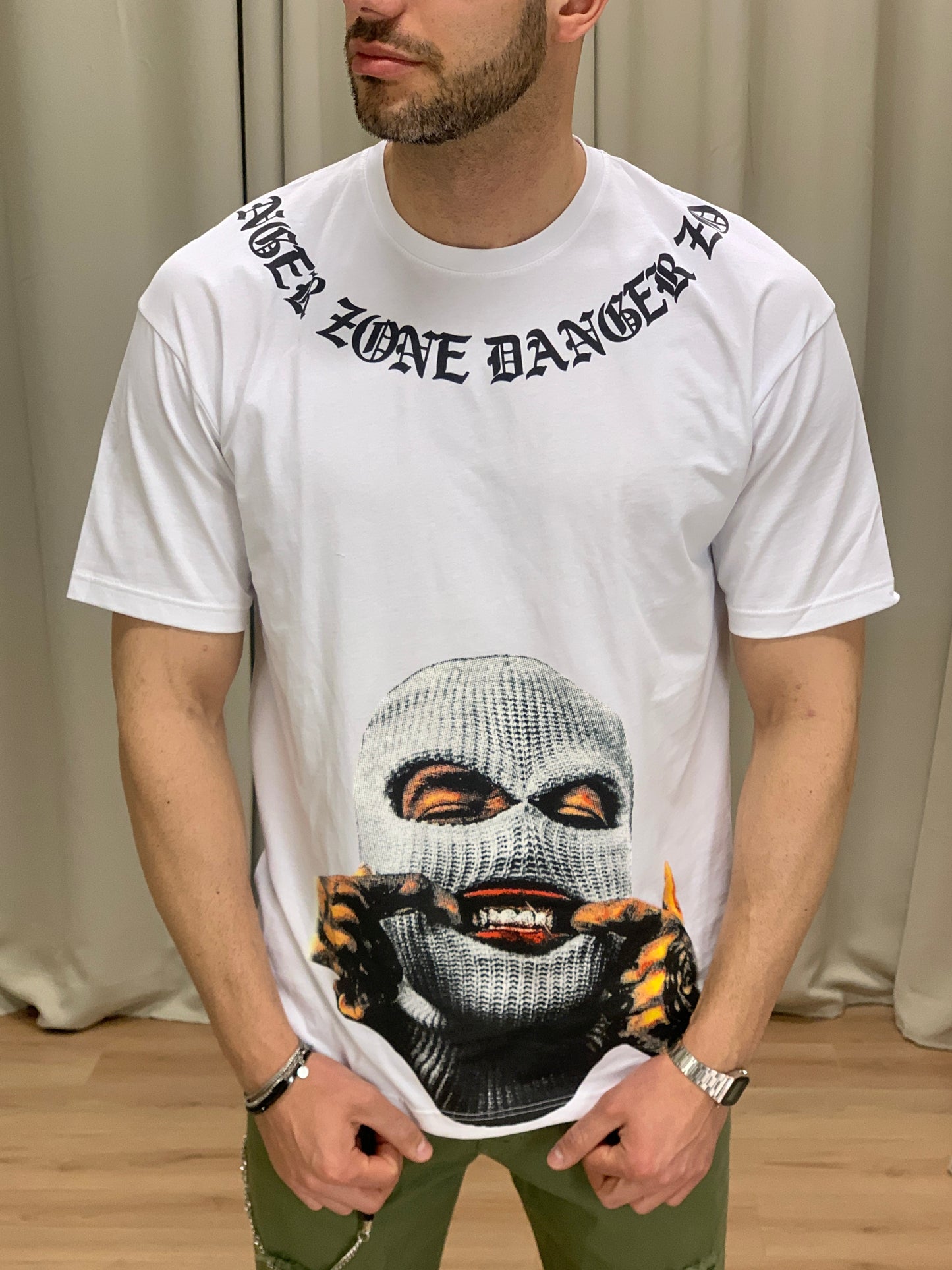 T-shirt Zone Danger con Stampa col. Bianco